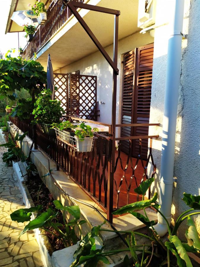 Gabriela Apartament *