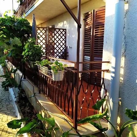 Apartments Gabriela Porec Esterno foto